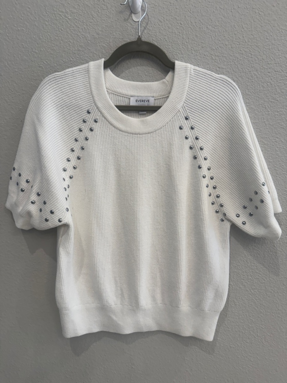 Evereve Cream Short-Sleeve Studded Knit Sweater